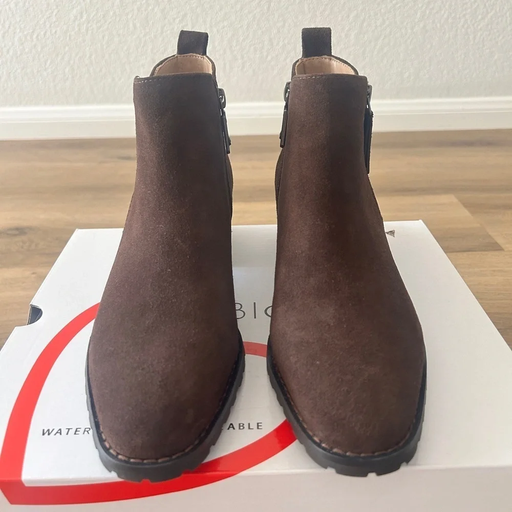 Blondo Samara Waterproof Ankle Boots – Brown Suede – Size 8 – New in Box
